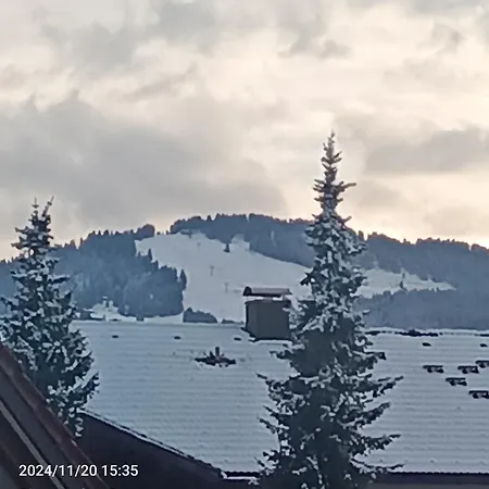 Allgaeu Vibes Oberstaufenplus Bei Rosi - Bahnhof & Bergblick *