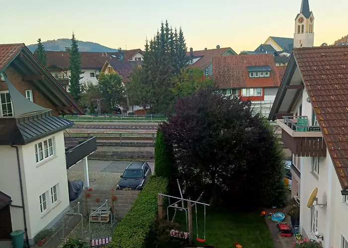 Allgaeu Vibes - Oberstaufenplus, Zugang Bahnhof, Mit Aussicht, Wettergeschuetzter Balkon *