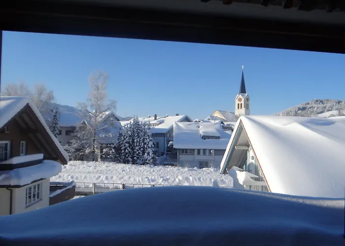 شقة Allgaeu Vibes - Oberstaufenplus, Zugang Bahnhof, Mit Aussicht, Wettergeschuetzter Balkon اوبرستوفن